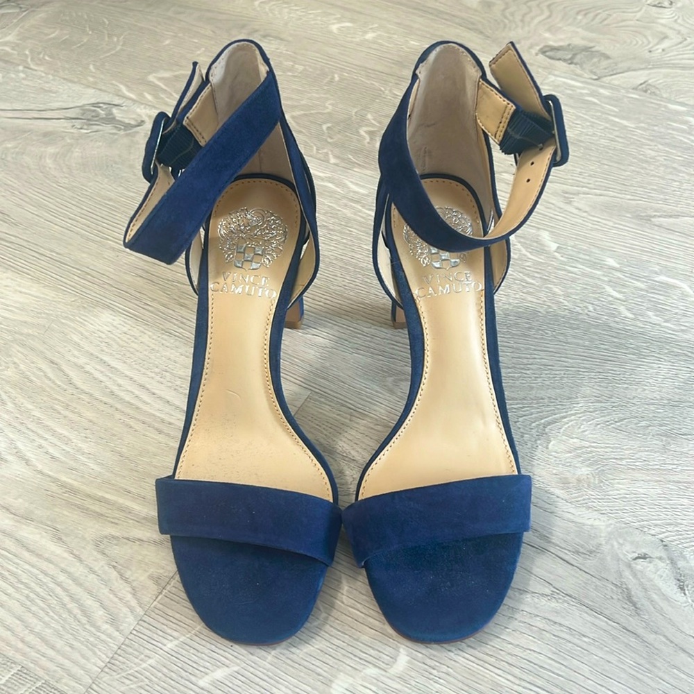 New Vince Camuto sandals